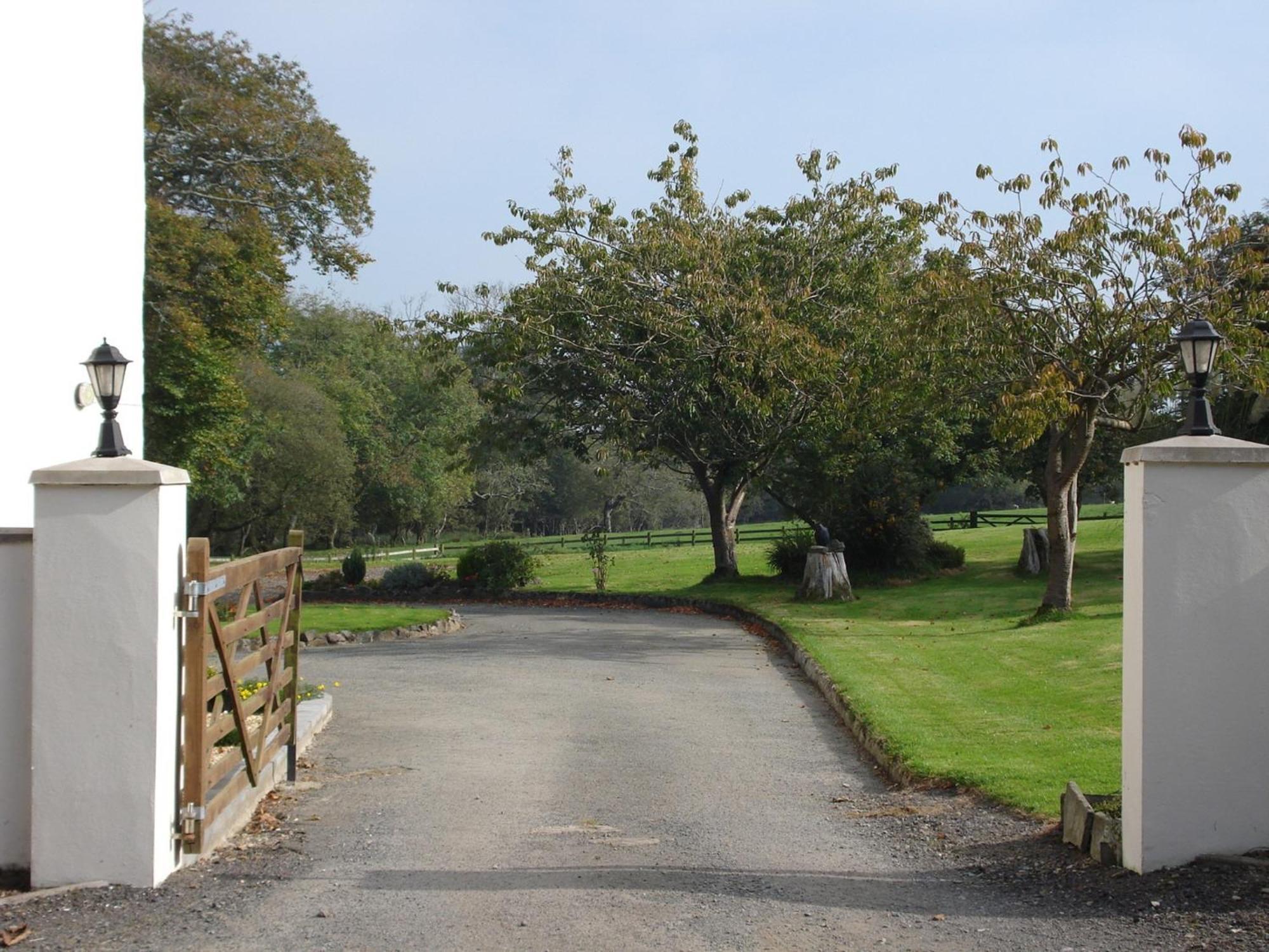 East Hook Farmhouse Guest House Haverfordwest Exterior foto